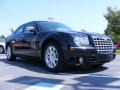 Brilliant Black - 300 C HEMI Photo No. 4