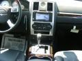 Brilliant Black - 300 C HEMI Photo No. 10