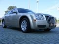 2006 Linen Gold Metallic Chrysler 300   photo #7