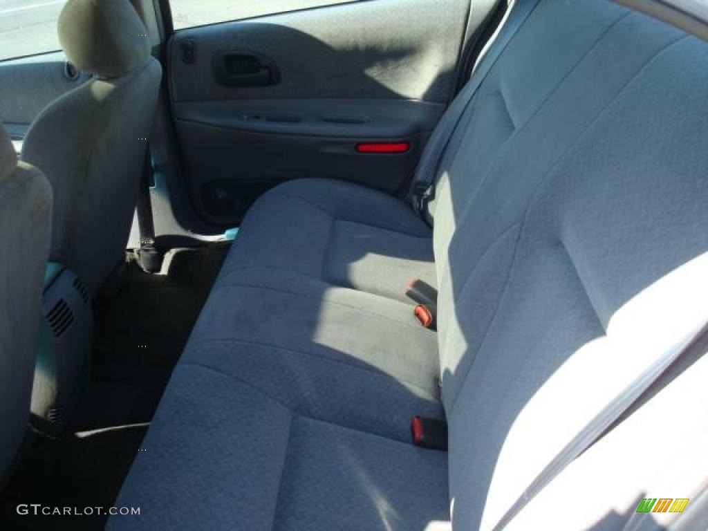 2000 Intrepid  - Bright Silver Metallic / Medium Quartz photo #11