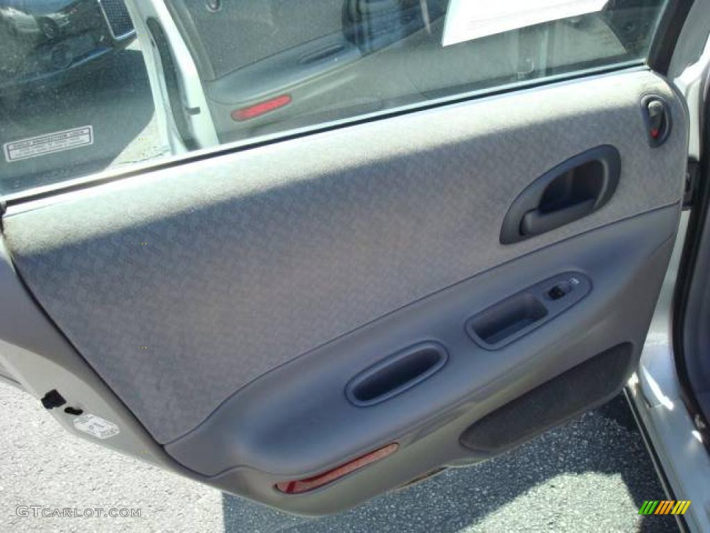 2000 Intrepid  - Bright Silver Metallic / Medium Quartz photo #13