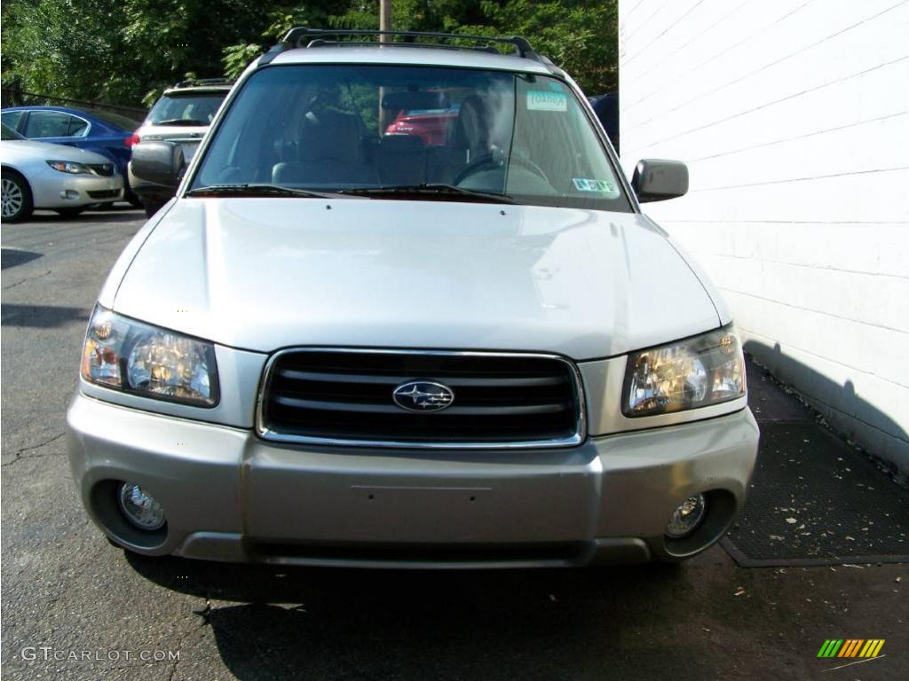 2004 Forester 2.5 XS - Platinum Silver Metallic / Gray photo #12