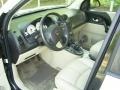 2005 Polar White Saturn VUE   photo #24