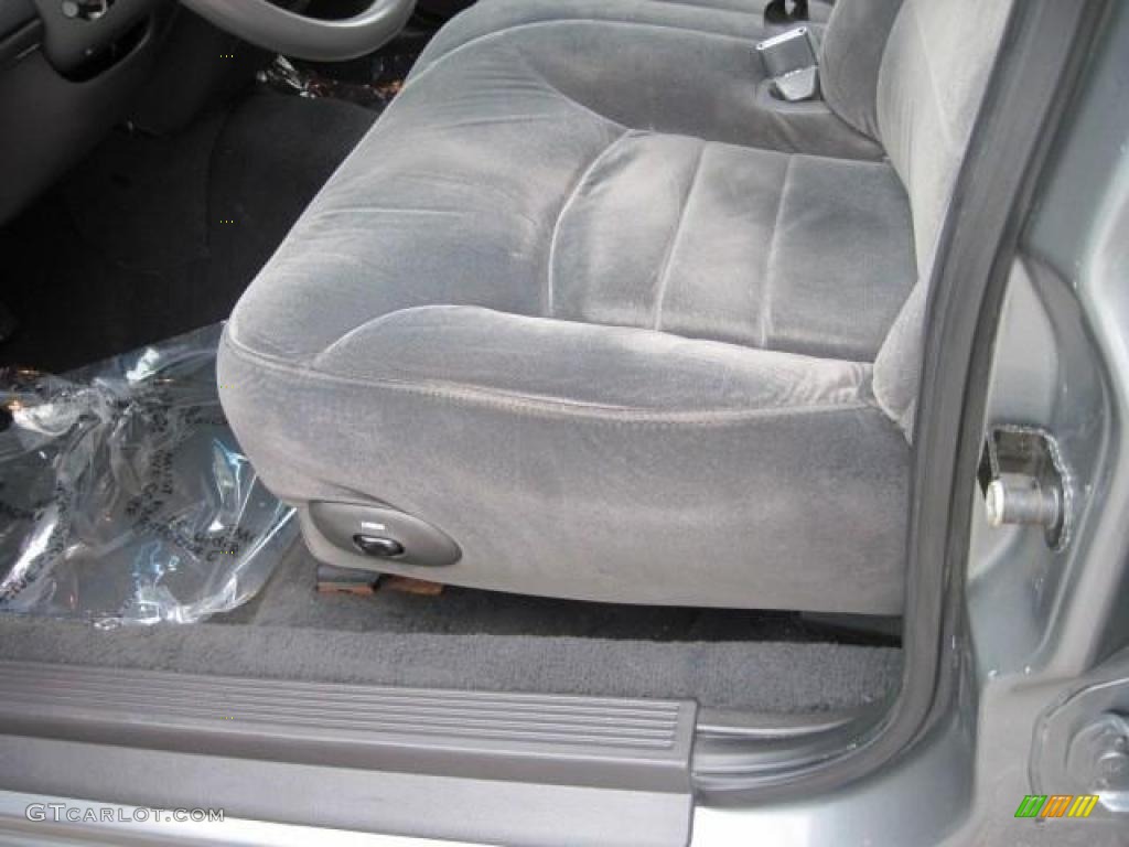 2000 Crown Victoria LX Sedan - Medium Grey Metallic / Dark Charcoal photo #11