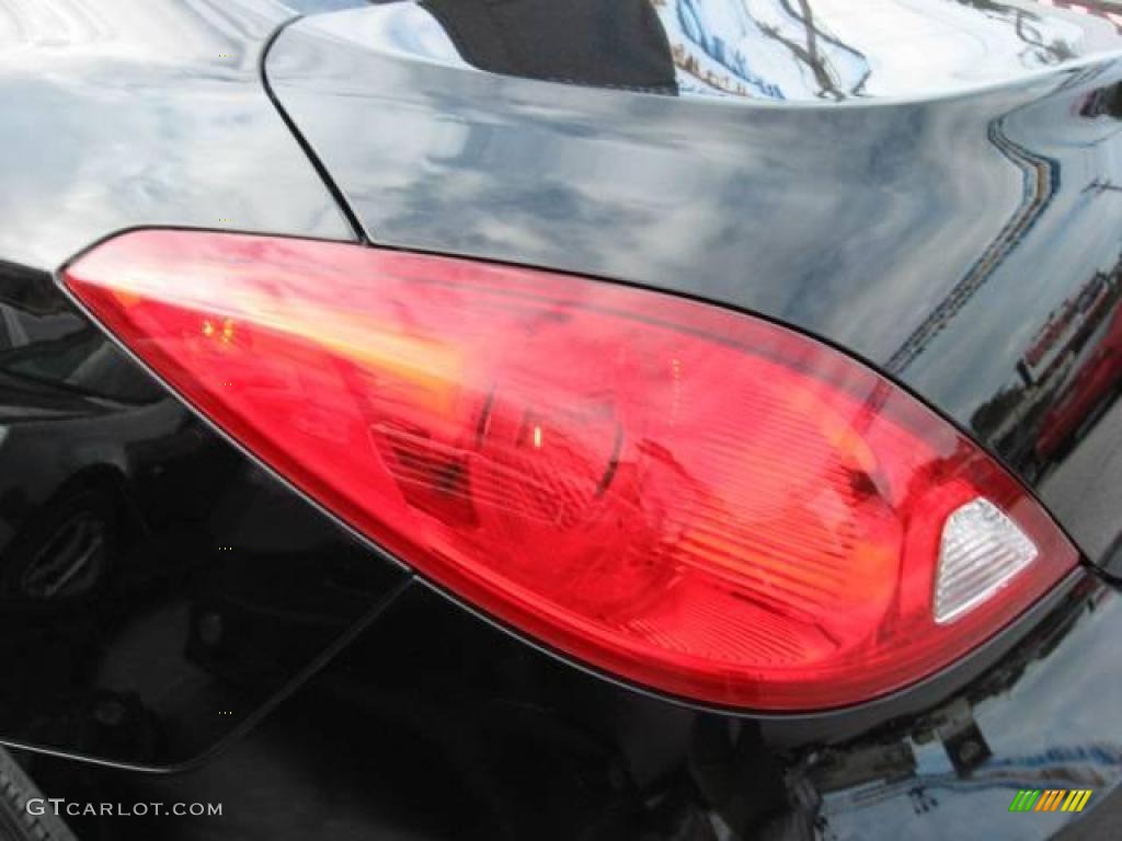 2006 G6 GTP Coupe - Black / Light Taupe photo #39