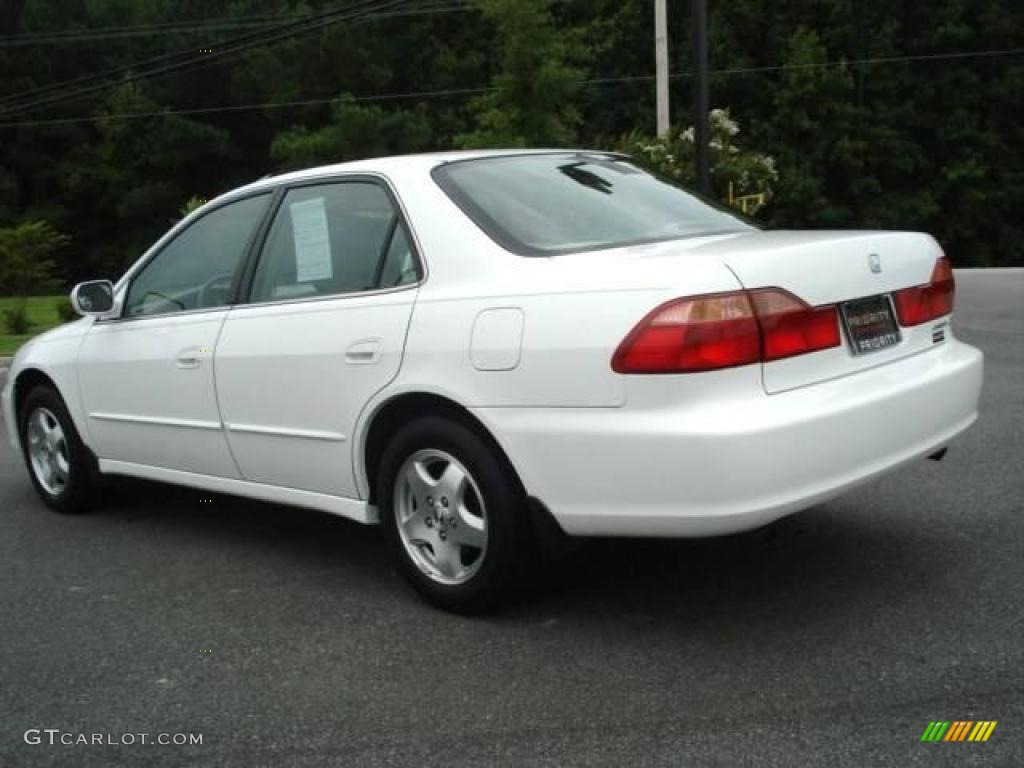 1999 Accord EX V6 Sedan - Taffeta White / Ivory photo #4