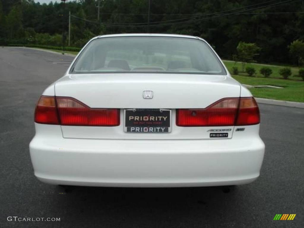 1999 Accord EX V6 Sedan - Taffeta White / Ivory photo #5
