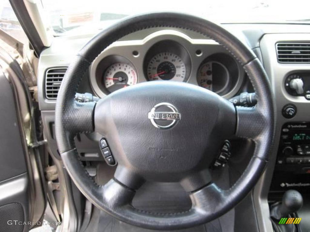 2004 Nissan Xterra SE Supercharged 4x4 Charcoal Steering Wheel Photo #17446324