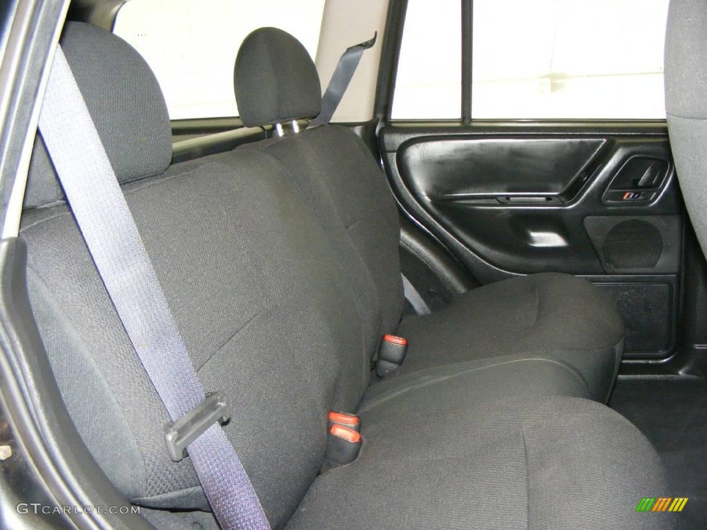 2003 Grand Cherokee Laredo 4x4 - Brilliant Black / Dark Slate Gray photo #18