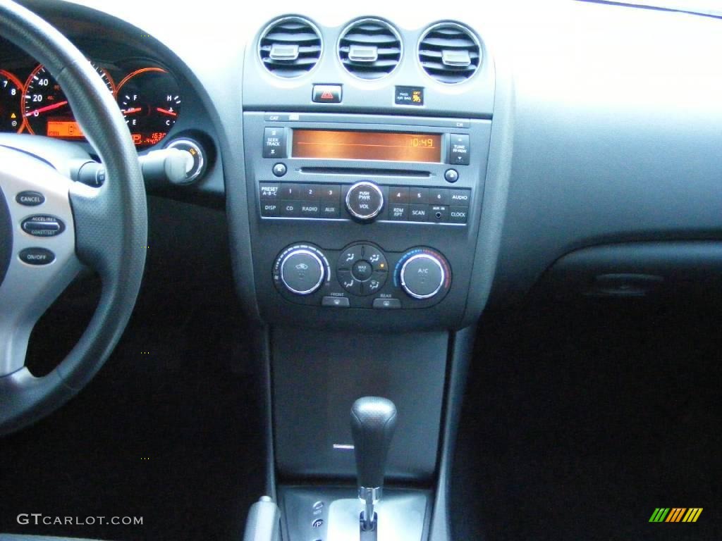 2009 Altima 2.5 S Coupe - Precision Gray Metallic / Charcoal photo #15