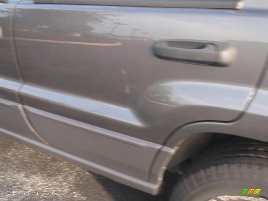 2004 Grand Cherokee Laredo 4x4 - Graphite Metallic / Dark Slate Gray photo #10