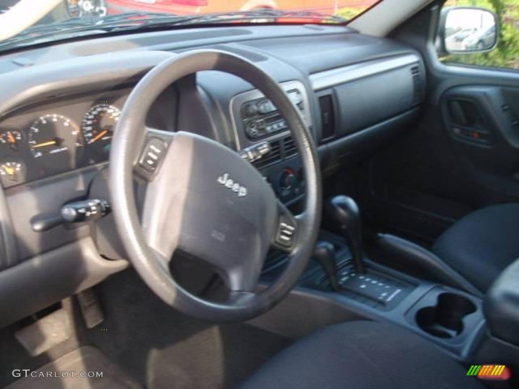 2004 Grand Cherokee Laredo 4x4 - Graphite Metallic / Dark Slate Gray photo #27