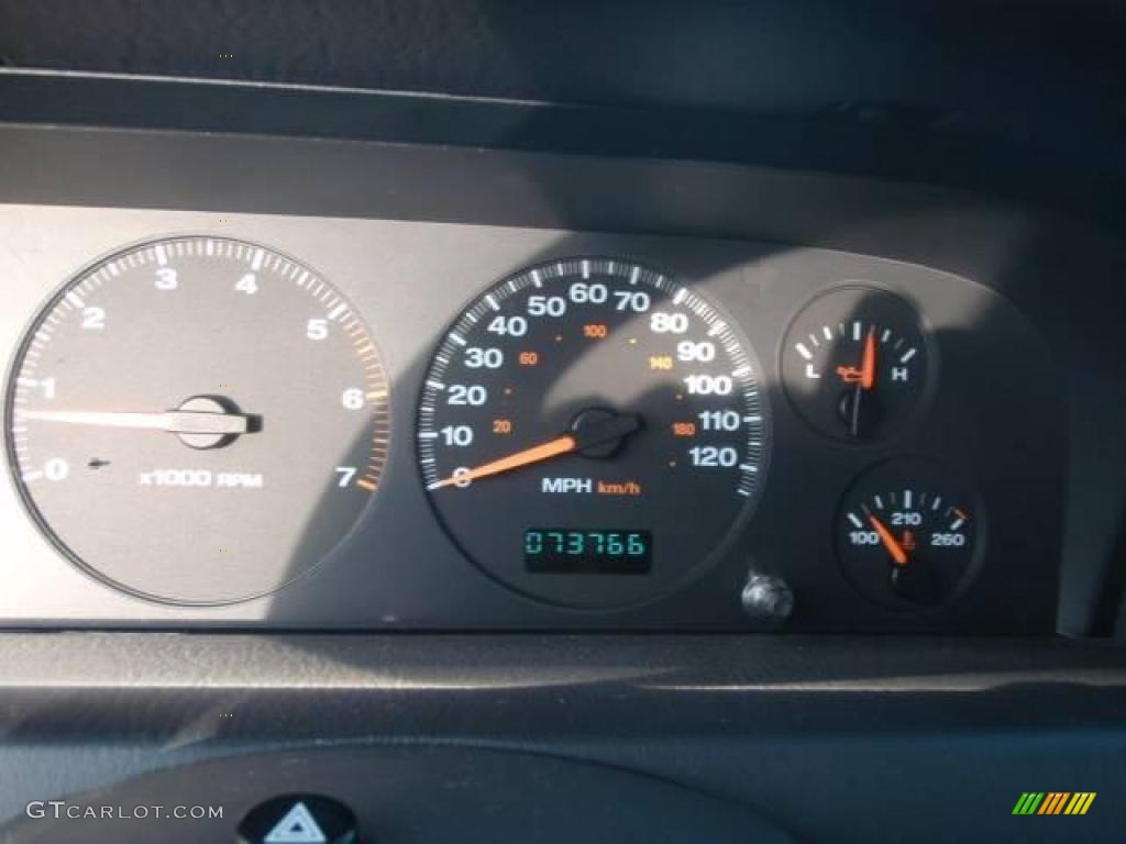 2004 Grand Cherokee Laredo 4x4 - Graphite Metallic / Dark Slate Gray photo #31