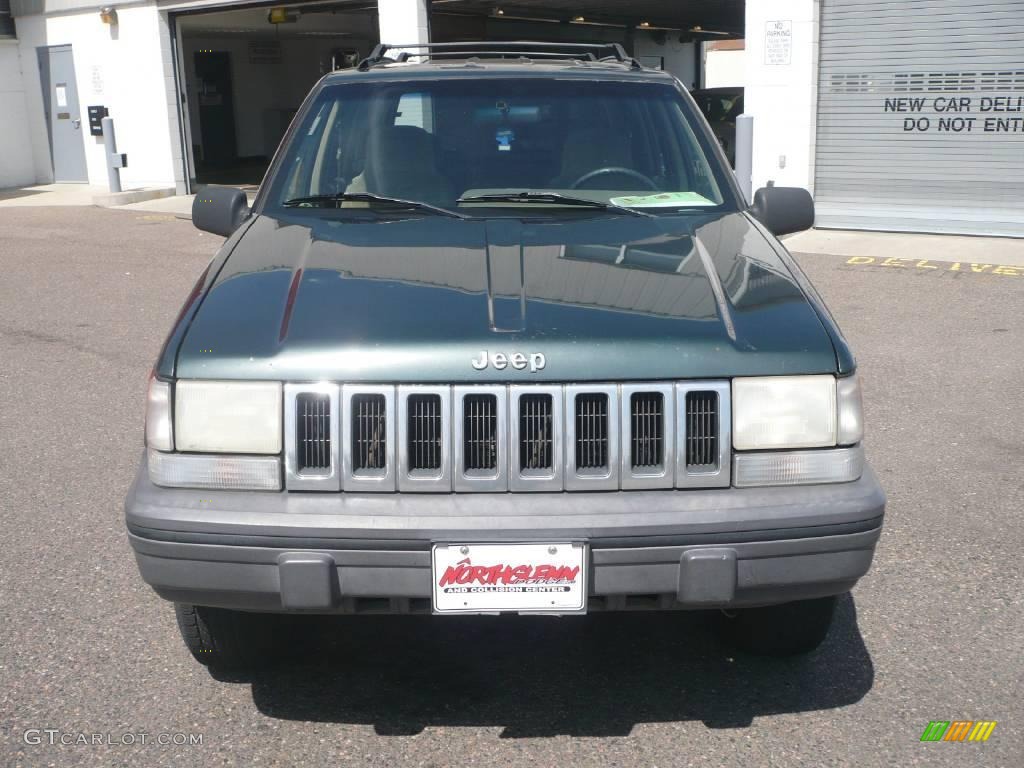 1995 Grand Cherokee Laredo 4x4 - Moss Green Pearl / Tan photo #2