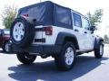 Stone White - Wrangler Unlimited X Photo No. 3