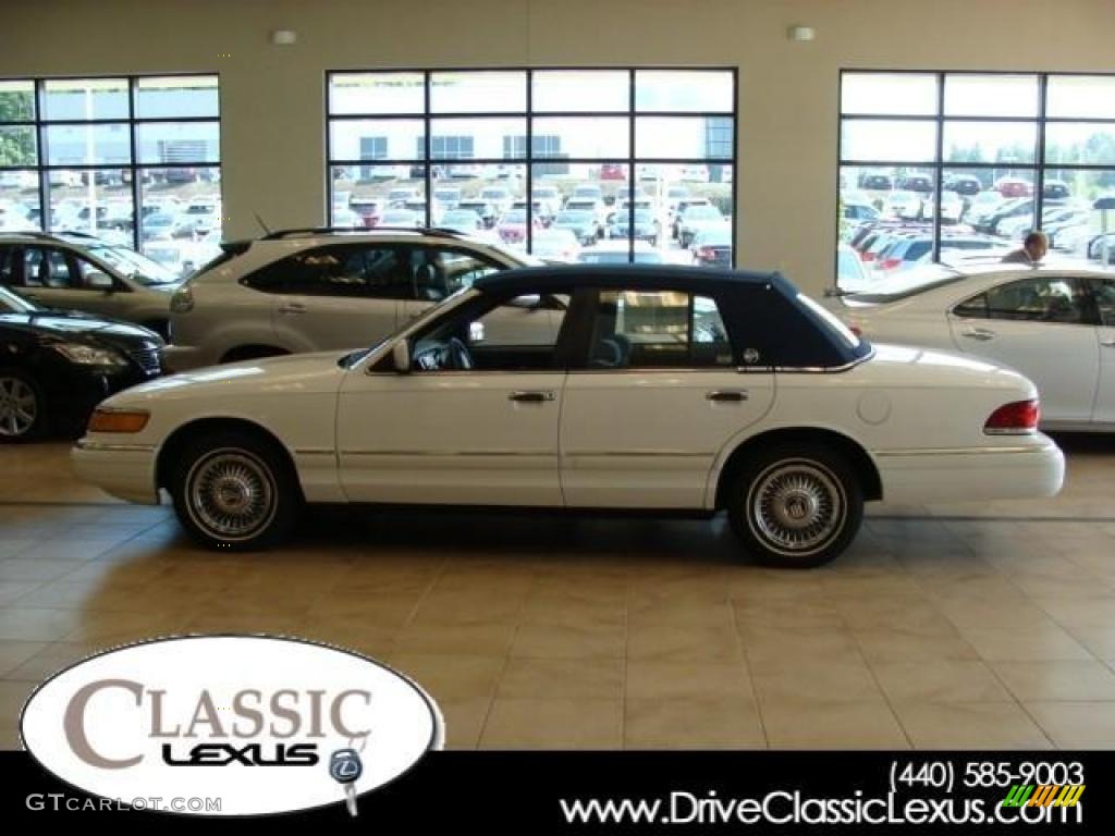 1993 Grand Marquis GS - White / Blue photo #1
