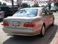 Desert Silver Metallic - E 320 4Matic Sedan Photo No. 9