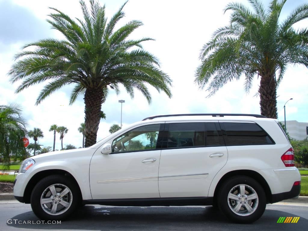 Arctic White Mercedes-Benz GL