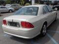2001 Ivory Parchment Metallic Lincoln LS V8  photo #27