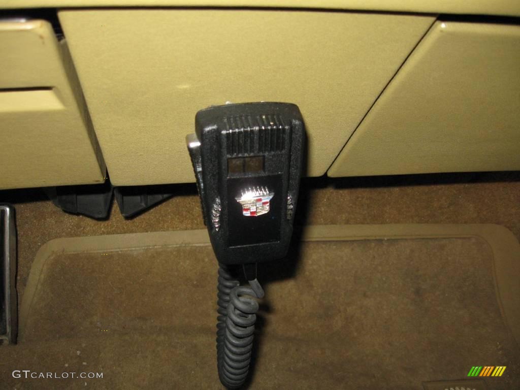 1978 Colonial Yellow Cadillac Eldorado Biarritz 17408721