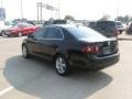 Black - Jetta SE Sedan Photo No. 7