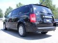 2009 Brilliant Black Crystal Pearl Chrysler Town & Country LX  photo #2