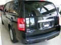2009 Brilliant Black Crystal Pearl Chrysler Town & Country LX  photo #2