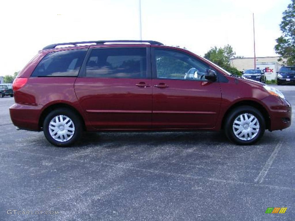 2006 Sienna LE - Salsa Red Pearl / Stone Gray photo #2