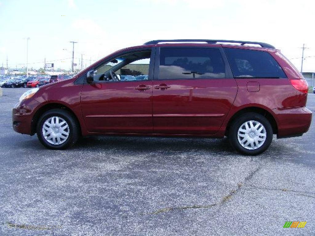 2006 Sienna LE - Salsa Red Pearl / Stone Gray photo #6