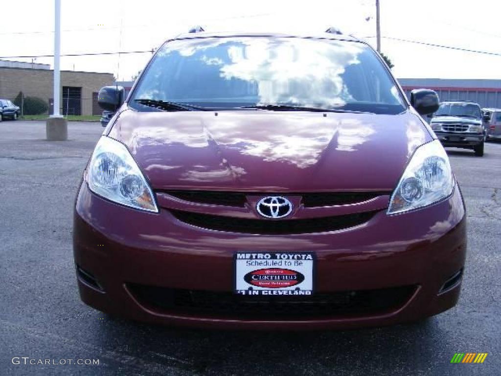 2006 Sienna LE - Salsa Red Pearl / Stone Gray photo #8