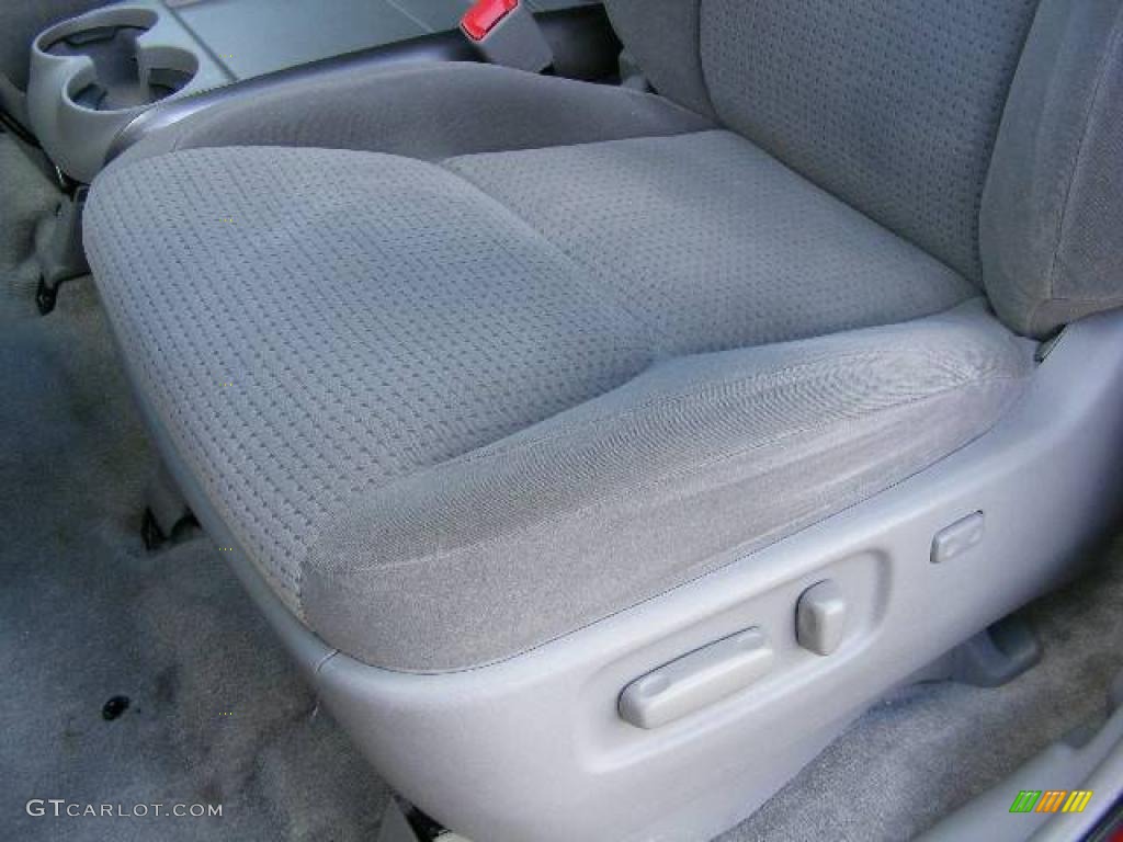 2006 Sienna LE - Salsa Red Pearl / Stone Gray photo #10