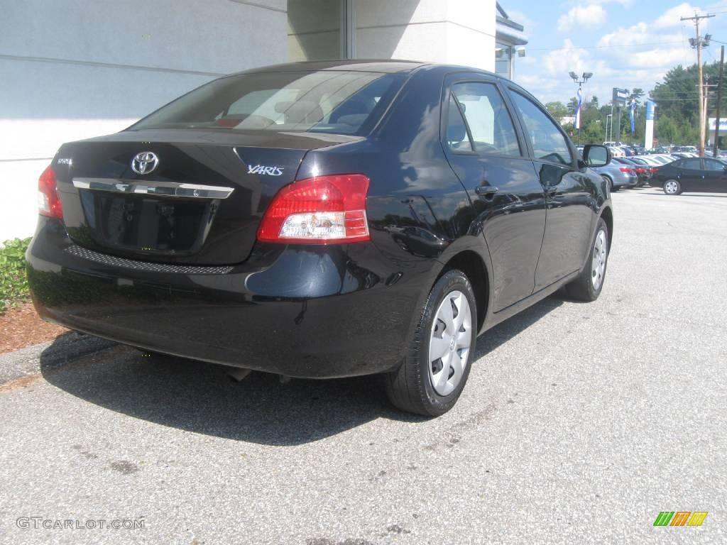 2007 Yaris Sedan - Black Sand Pearl / Dark Charcoal photo #3