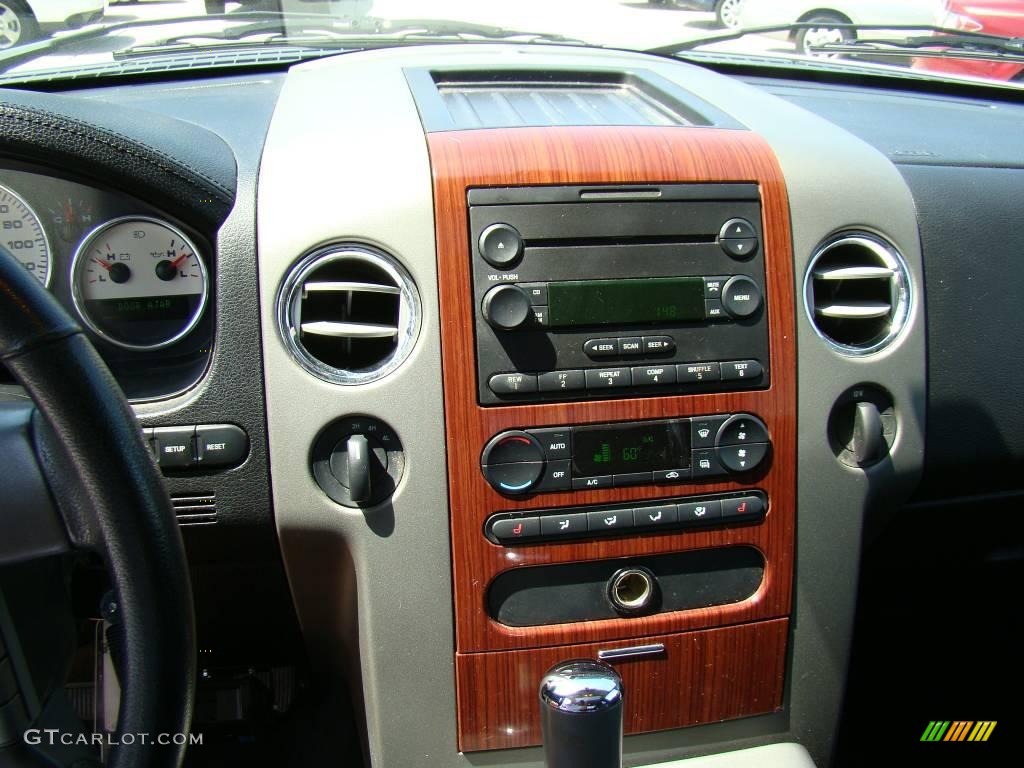 2006 Mustang GT Premium Coupe - Legend Lime Metallic / Light Parchment photo #31