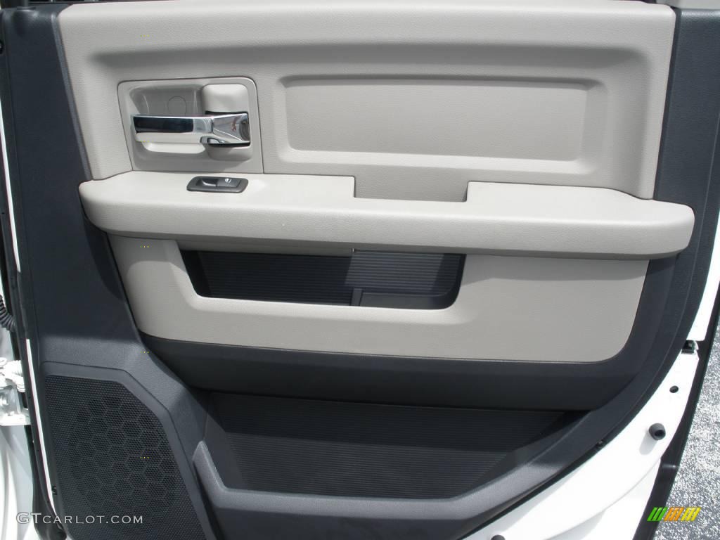 2009 Ram 1500 SLT Crew Cab - Stone White / Dark Slate/Medium Graystone photo #13