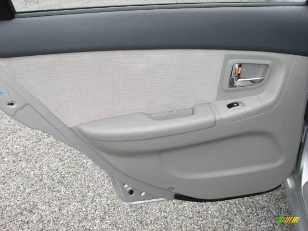 2007 Spectra EX Sedan - Silver / Gray photo #41