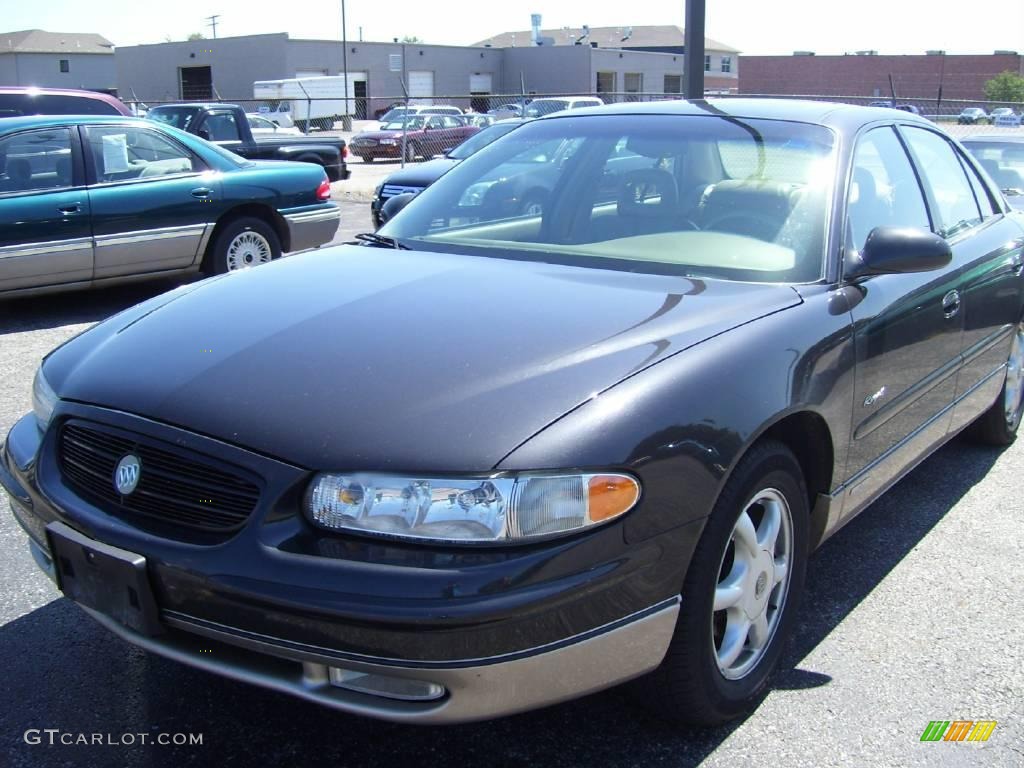 2001 Regal GS - Graphite Metallic / Taupe photo #1