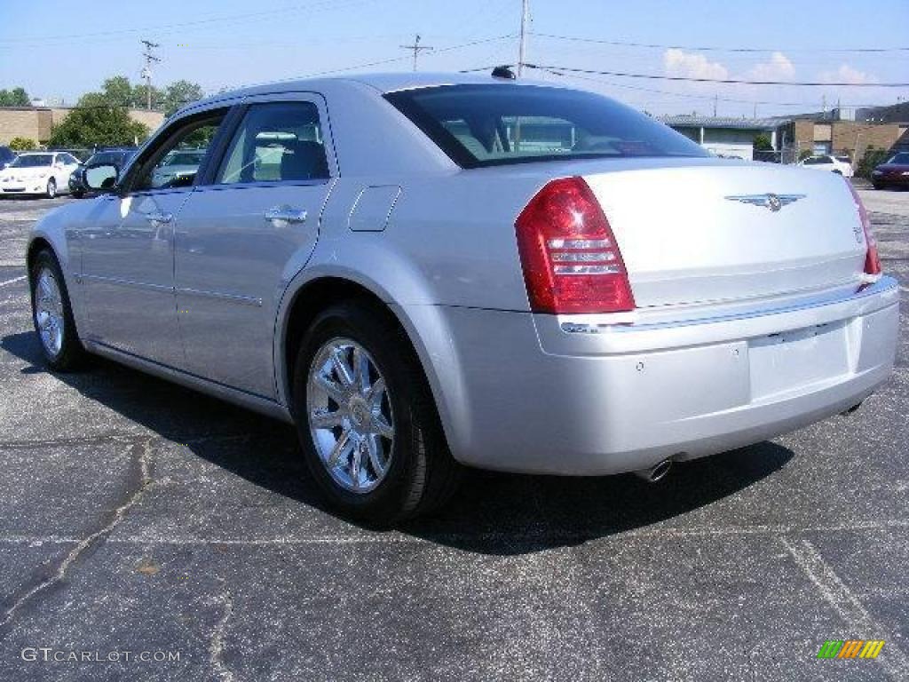 2005 300 C HEMI - Bright Silver Metallic / Dark Slate Gray/Light Graystone photo #5