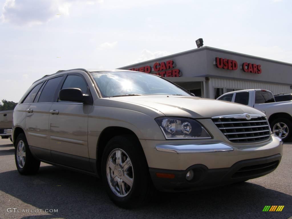 2006 Pacifica Touring AWD - Linen Gold Metallic Pearl / Light Taupe photo #1