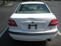 White - S40 1.9T Photo No. 12