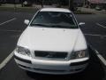 White - S40 1.9T Photo No. 18
