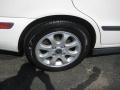 White - S40 1.9T Photo No. 23