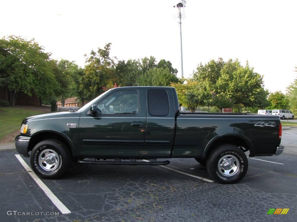 2001 F150 XLT SuperCab 4x4 - Dark Highland Green Metallic / Medium Parchment photo #10