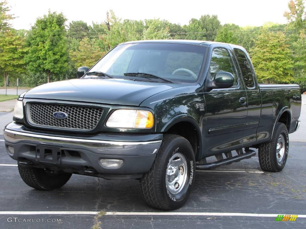 2001 F150 XLT SuperCab 4x4 - Dark Highland Green Metallic / Medium Parchment photo #44