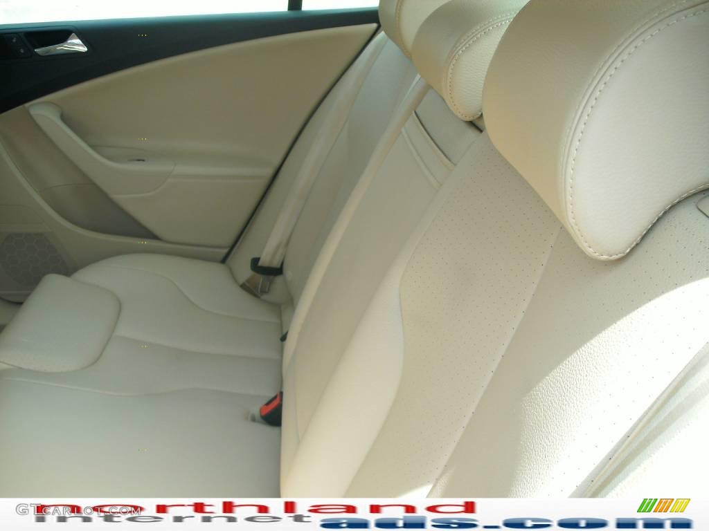 2007 Passat 2.0T Sedan - Candy White / Pure Beige photo #15