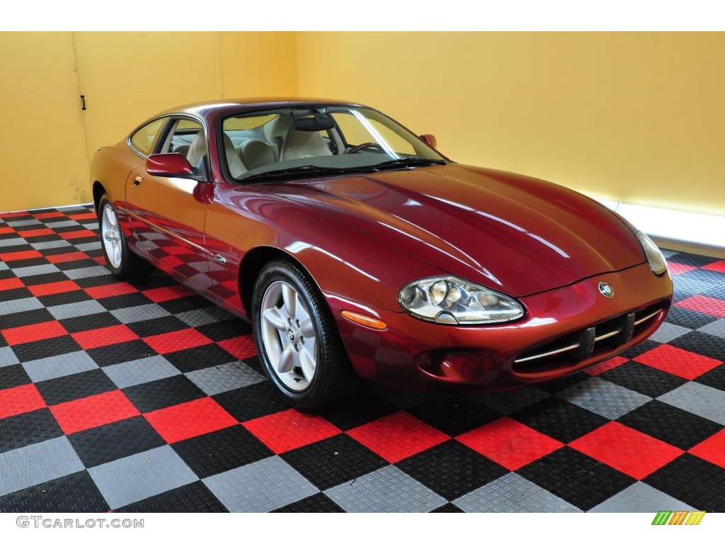 1997 XK XK8 Coupe - Carnival Red Pearl Metallic / Cashmere photo #1