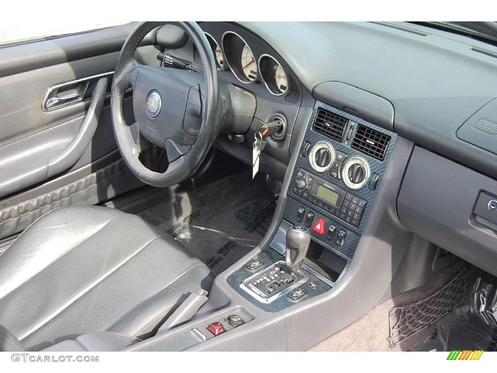 1999 SLK 230 Kompressor Roadster - Black / Charcoal photo #11