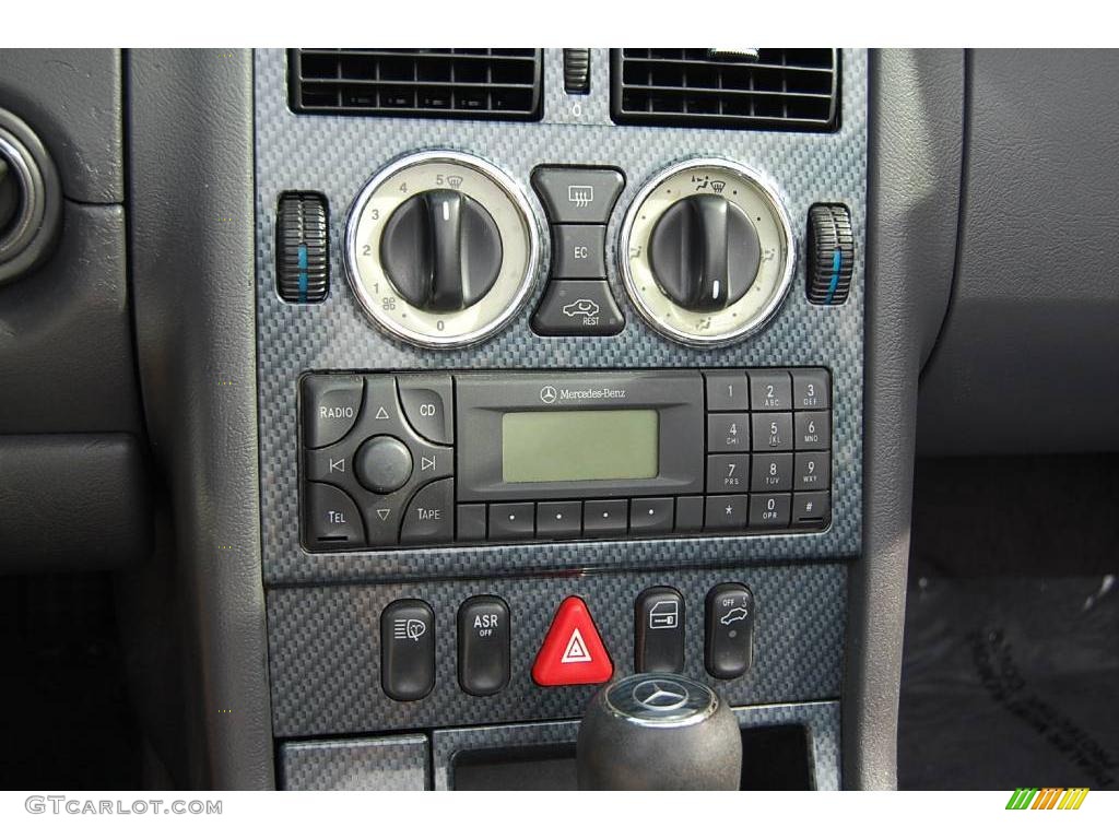1999 SLK 230 Kompressor Roadster - Black / Charcoal photo #22