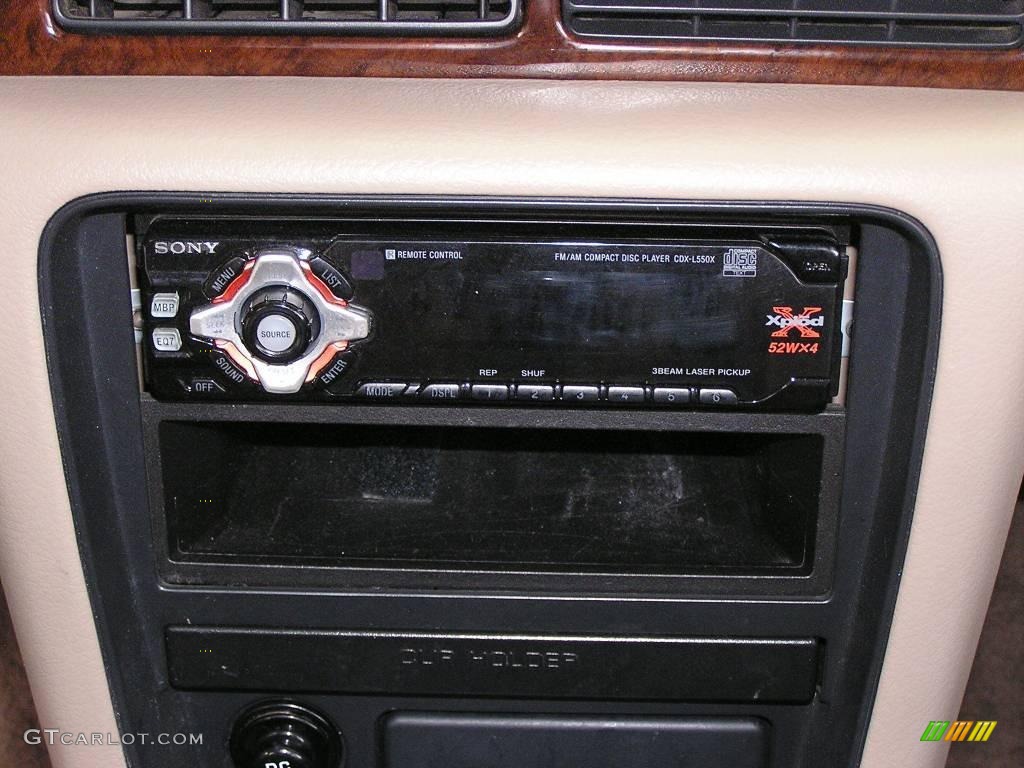 1997 Altima  - Cloud White / Tan photo #11