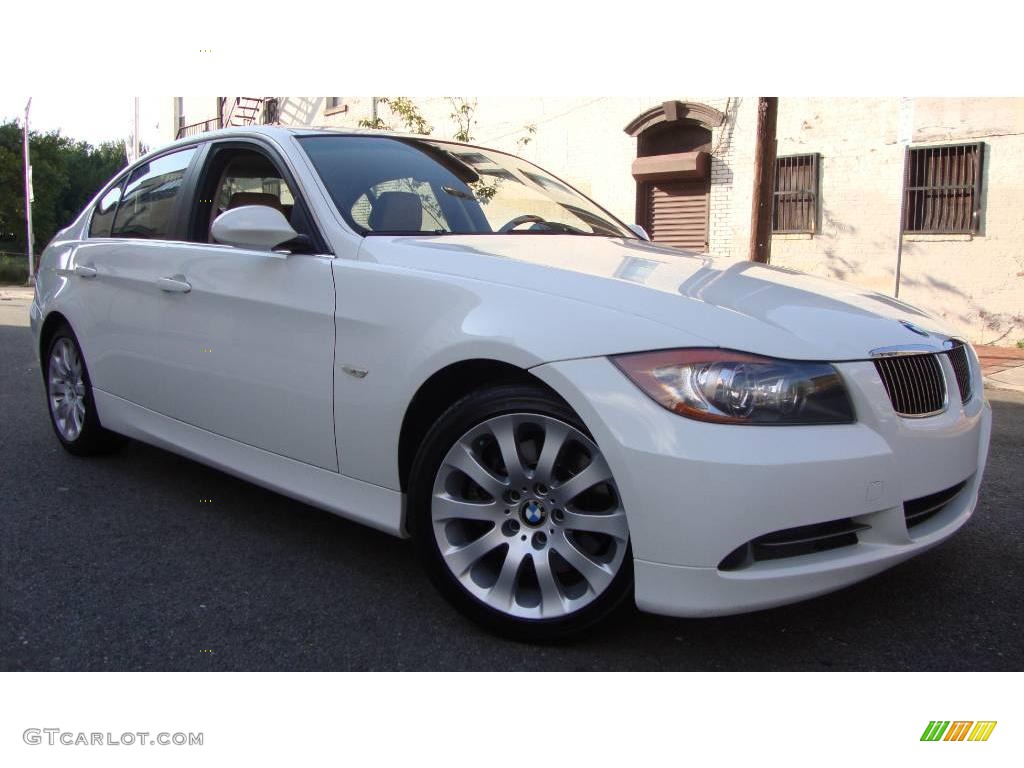 2006 3 Series 330i Sedan - Alpine White / Beige photo #2