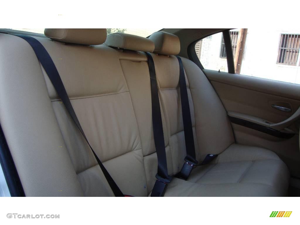 2006 3 Series 330i Sedan - Alpine White / Beige photo #13